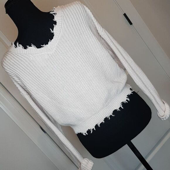 Jessica Simpson Distressed Cropped Sweater - Picture 5 of 10